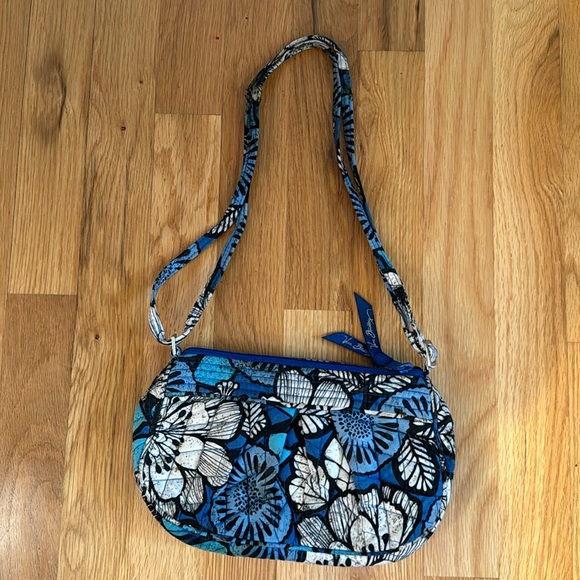 Vera Bradley Handbags - Vera Bradley Bag